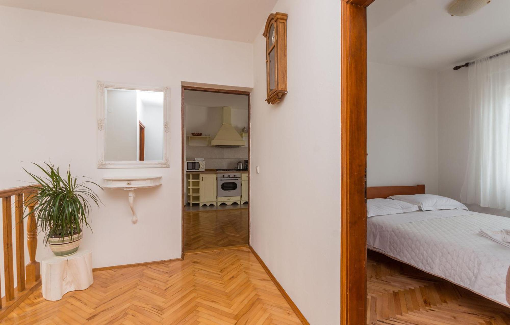 Apartment Blazenka - 20M From The Sea Tkon Exterior foto