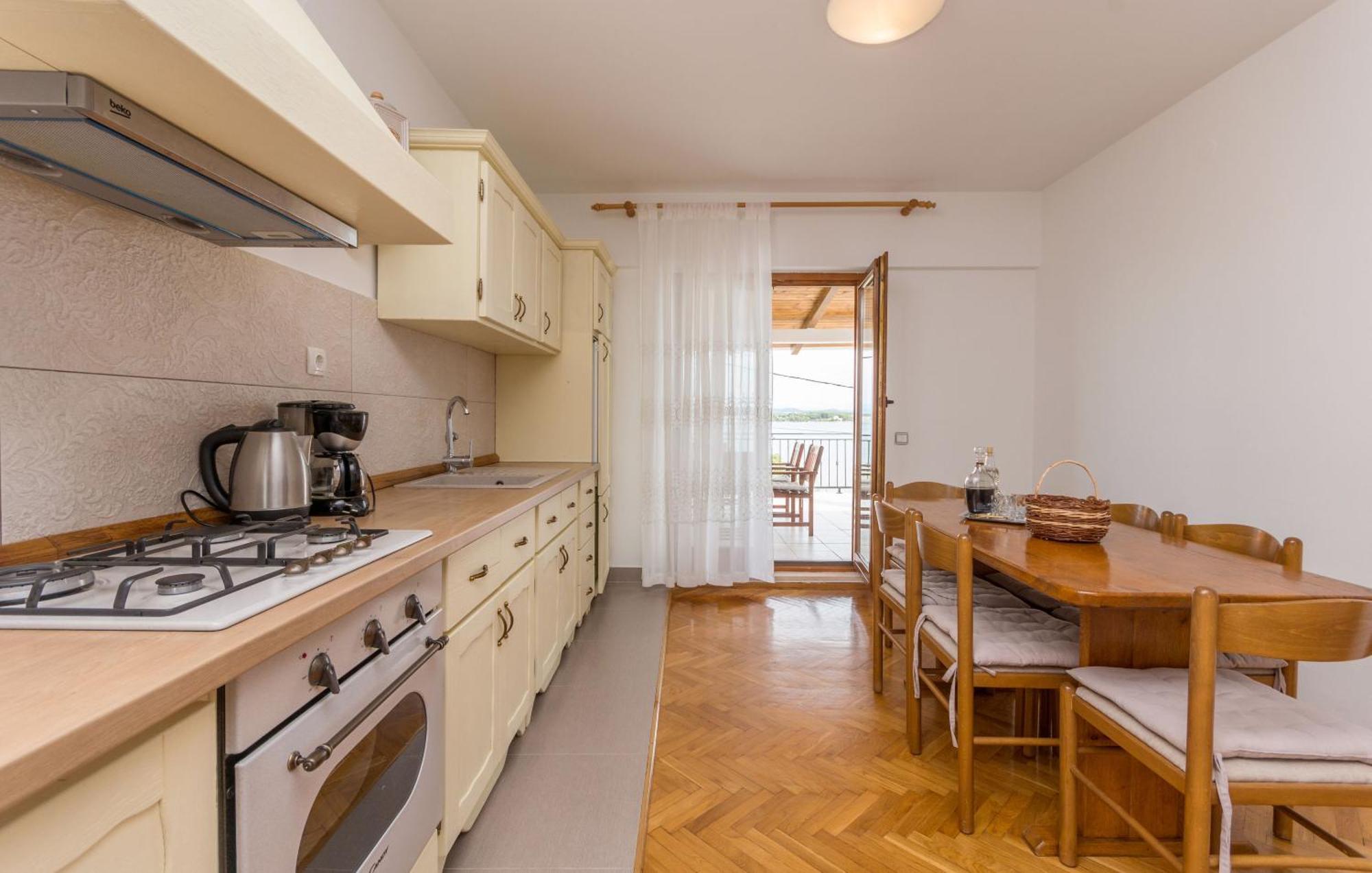 Apartment Blazenka - 20M From The Sea Tkon Exterior foto